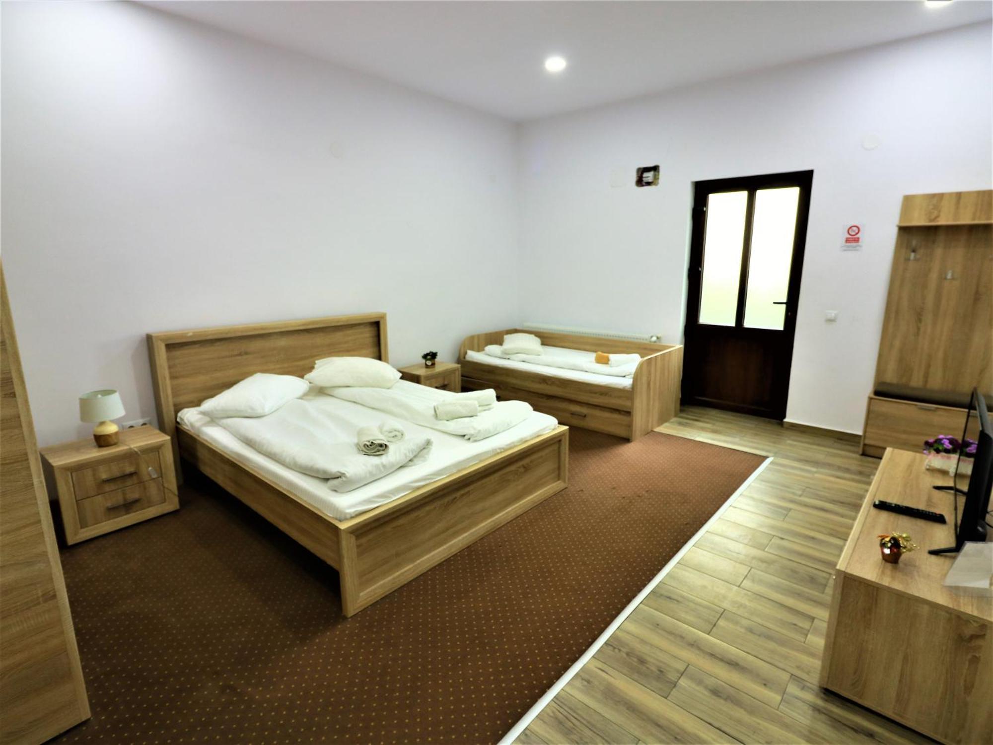 Flowers House Sibiu Luaran gambar