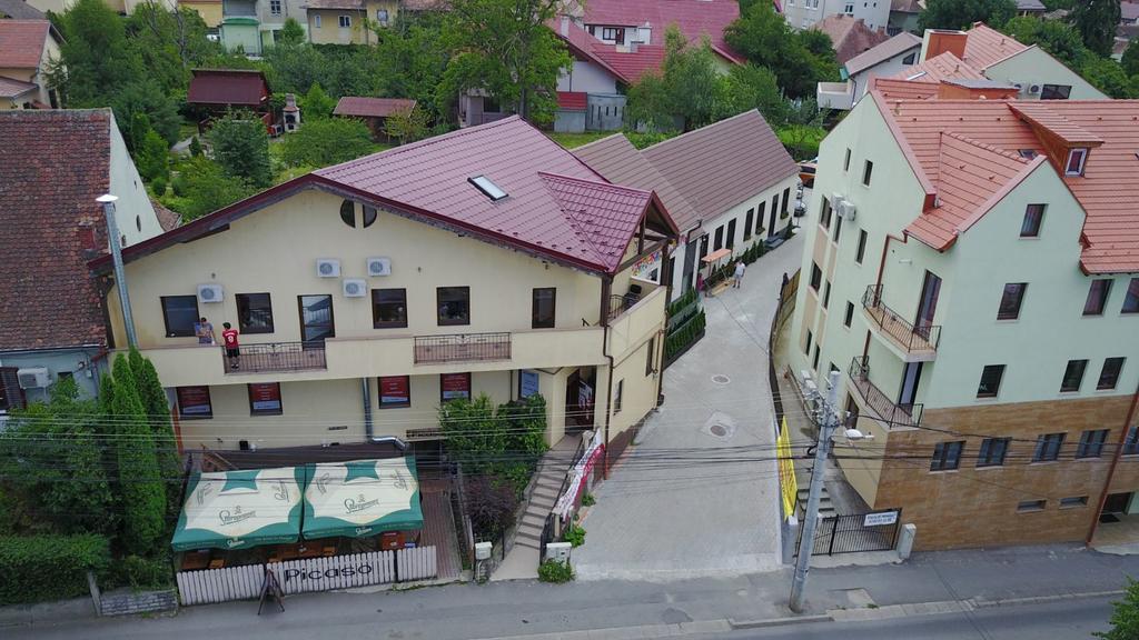 Flowers House Sibiu Luaran gambar