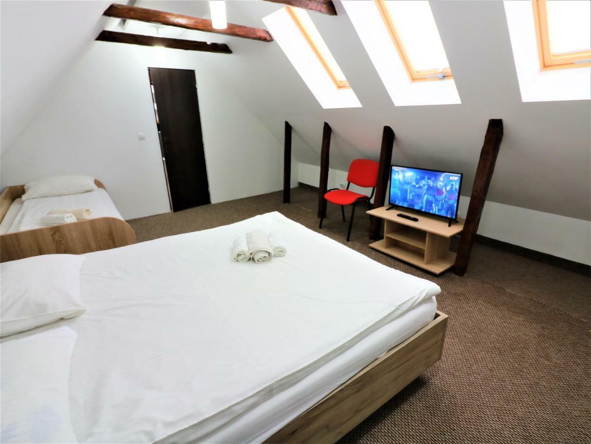 Flowers House Sibiu Luaran gambar
